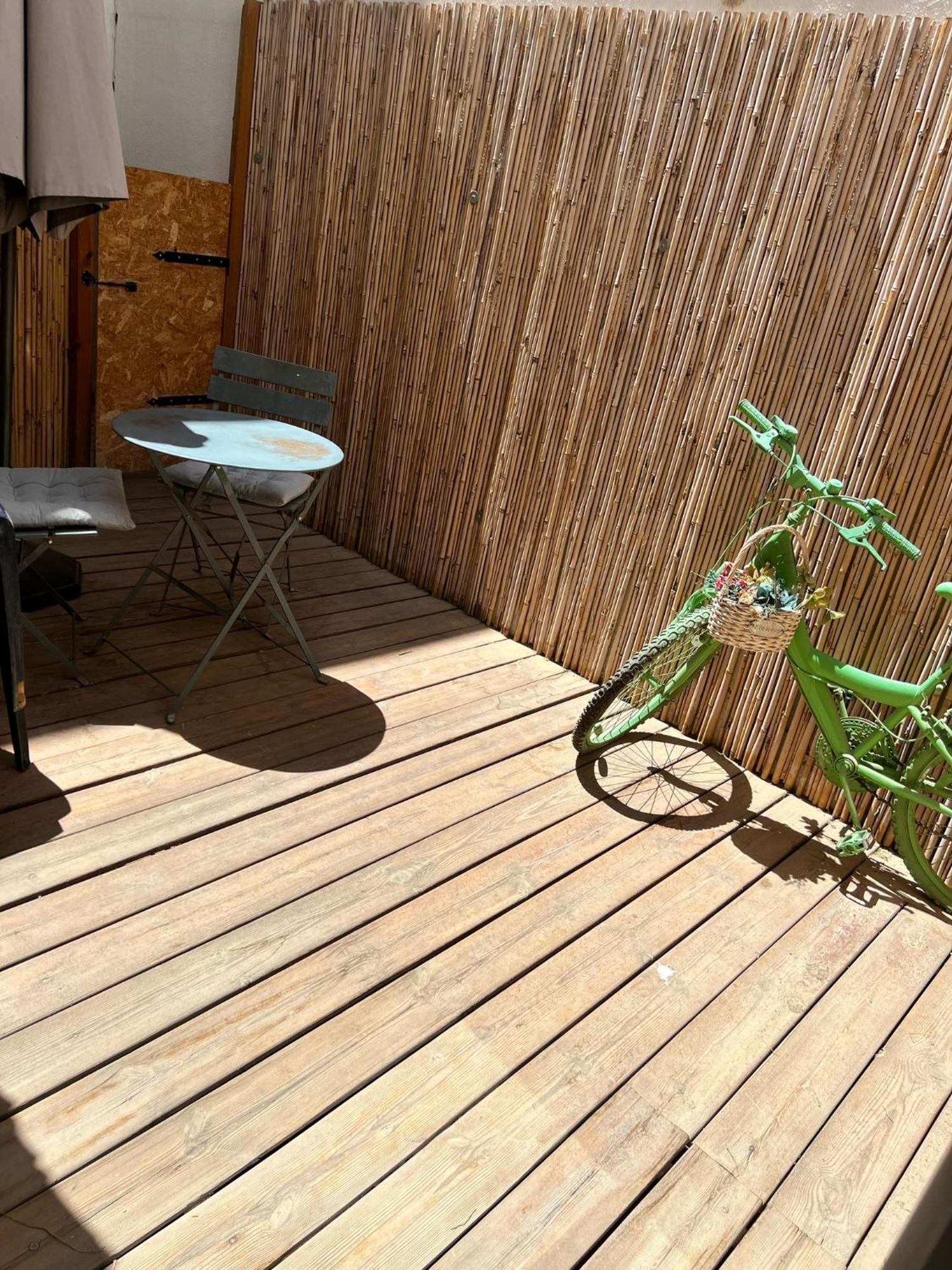 Stylish Apartment With A Patio Close To The Beach Эйлат Экстерьер фото