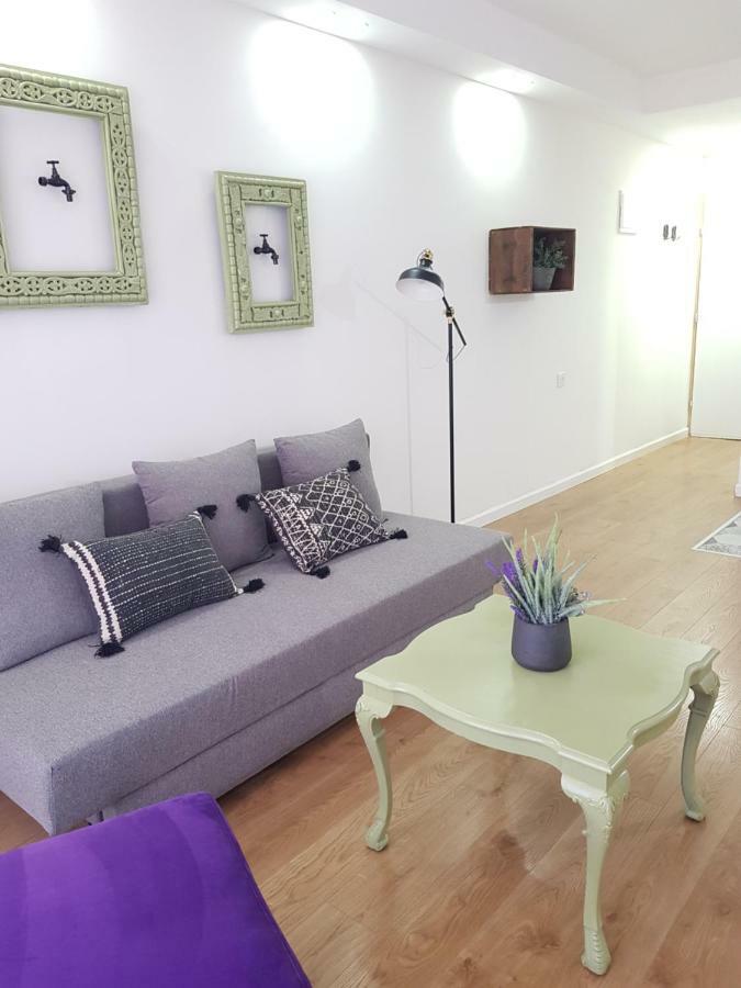 Stylish Apartment With A Patio Close To The Beach Эйлат Экстерьер фото